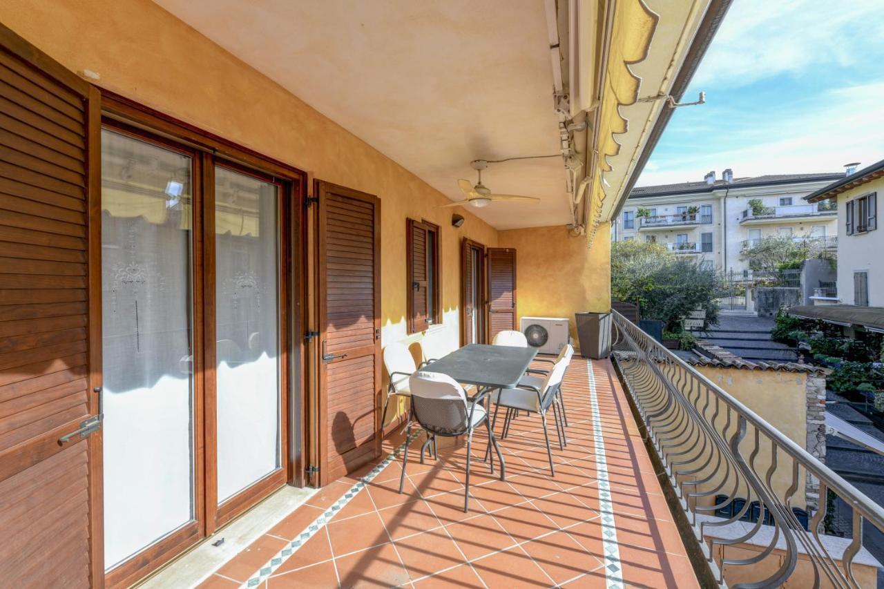 Prestige Apartment Sirmione Exteriör bild