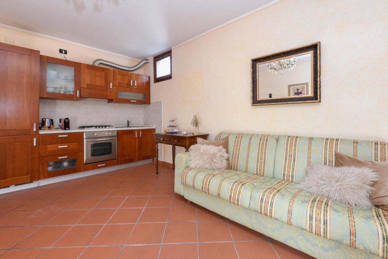 Prestige Apartment Sirmione Exteriör bild